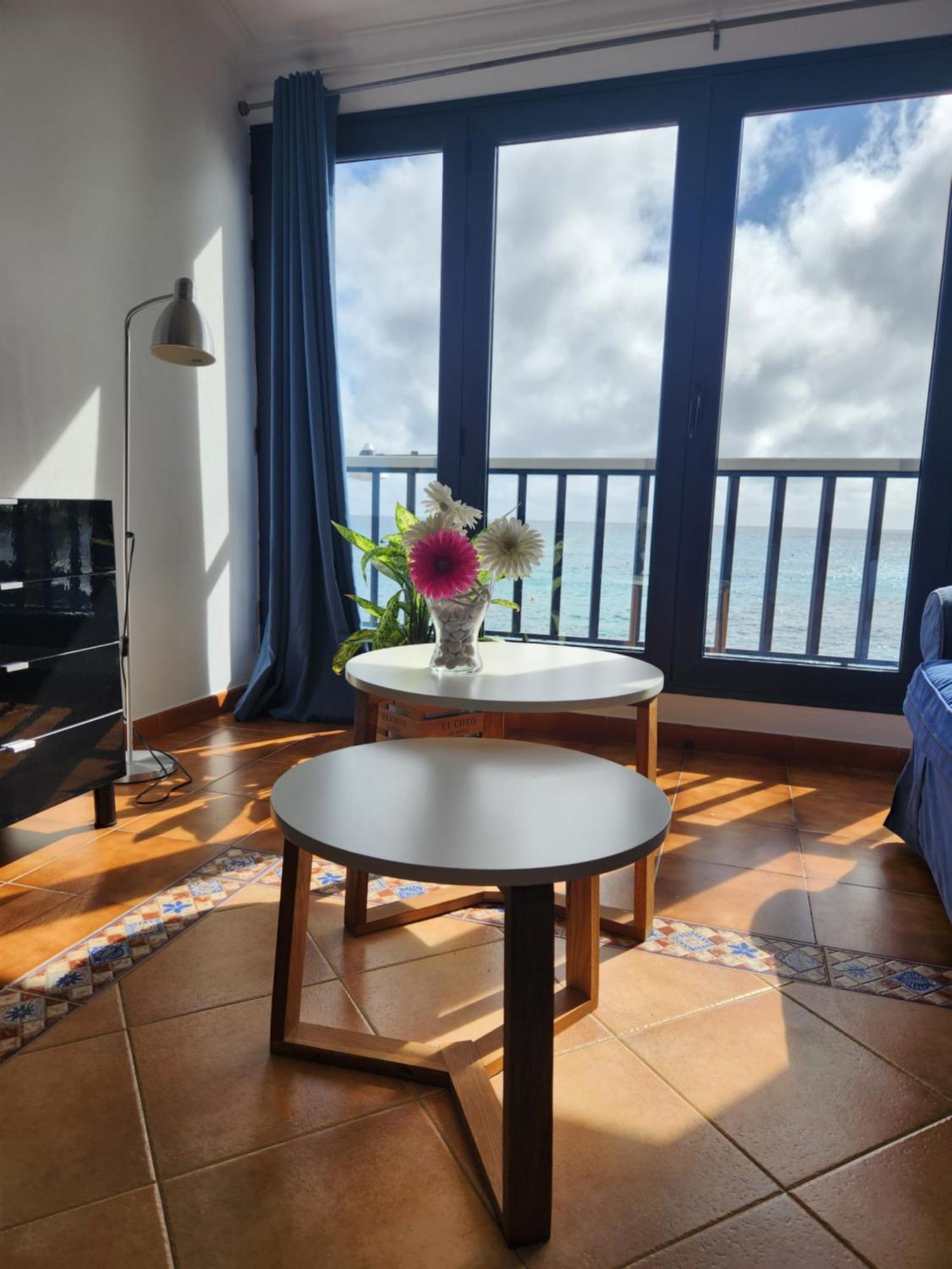 Casa Pichon La Piscina Apartment Punta Mujeres Екстериор снимка